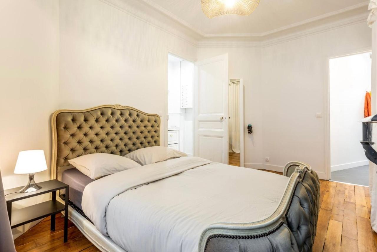 Abbesses - Superbe Appartement Avec Cheminees Paryż Zewnętrze zdjęcie